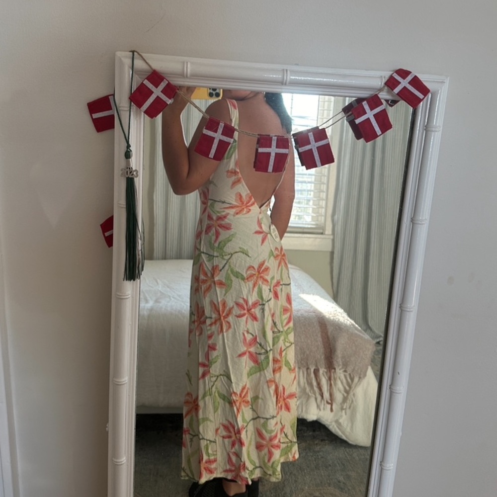NWT vrg girl linen dress